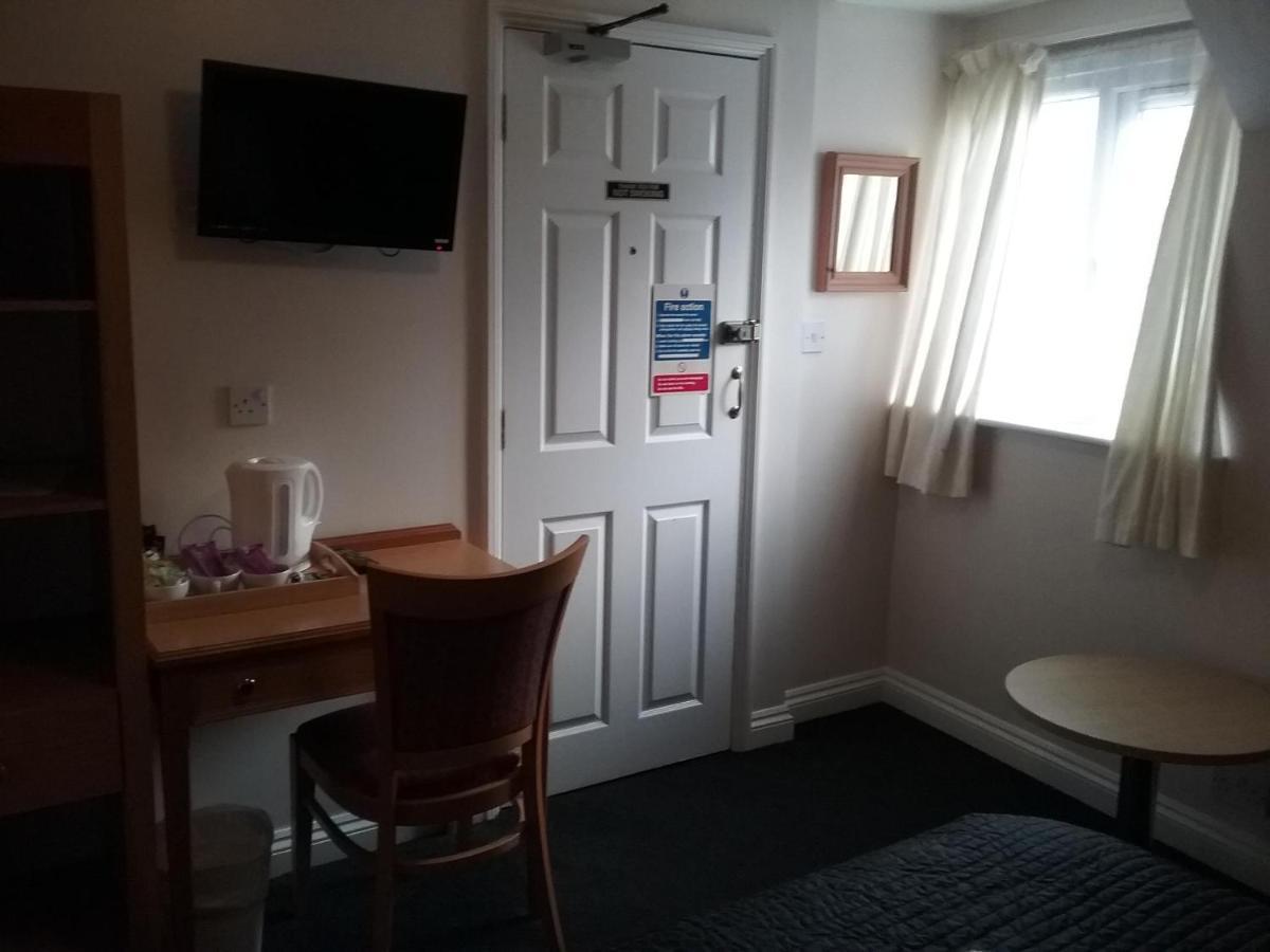The Consort * Netley